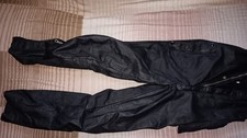 Alte schwarze Lederlatzhose von Harro - Größe 94