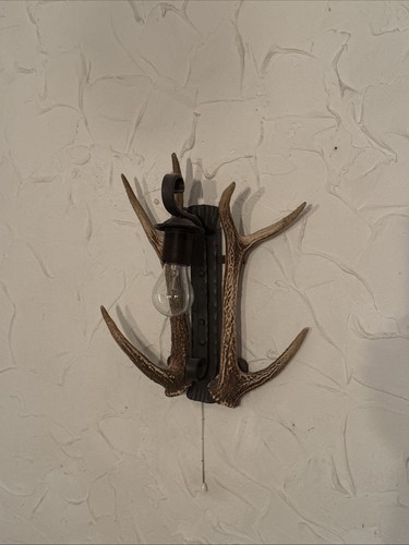 Rustikale wandlampe aus echtem - aus,