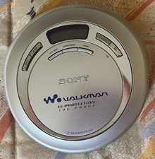 PORTABLE CD PLAYER SONY