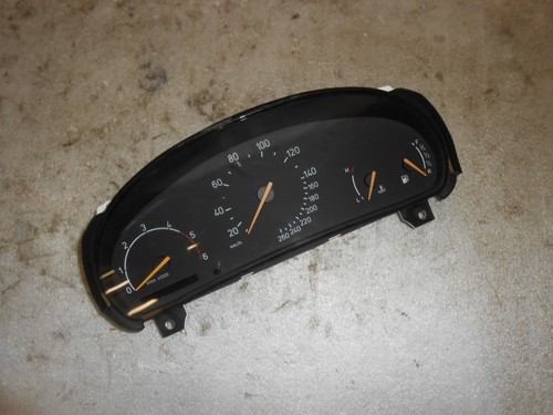 Tacho kombiinstrument saab - saab, 93