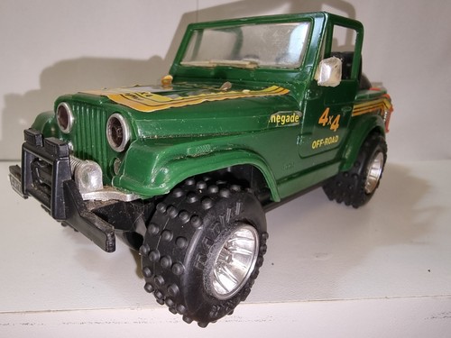 Vintage jeep renegade 4x4 - jeep,