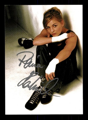 Regina halmich autogrammkarte - regina,