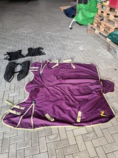 Wir haben eine Pferdedecke abzugeben (125)!