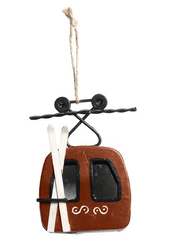 Chic antique vintage skilift - -,
