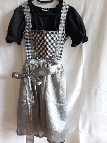 Dirndl mit bluse und schürze - dirndl,