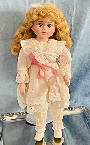 Vintage puppe porzellan - puppe,