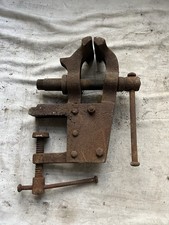 Mobiler Antiker Schraubstock