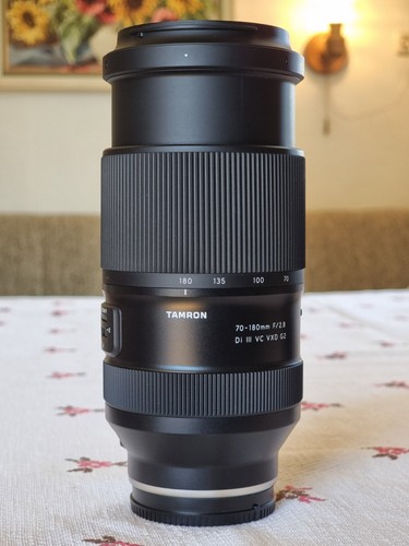 Tamron 180mm 8 - 70-180mm, di