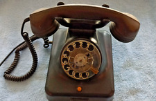 Altes schwarzes Telefon Bakelitgehäuse Typ W38 vom VEB RFT