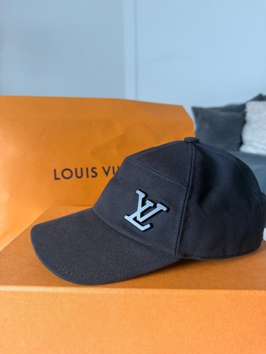 Louis vuitton aerogram cap - louis,