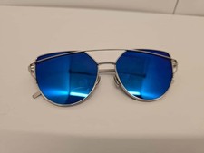 Sonnenbrille mit verspiegelten