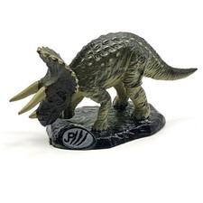 Triceratops Jurassic Park ×