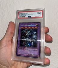 Yu-Gi-Oh! 2008 RP01-EN000 BLUE-EYES ULTIMATE DRAGON Retro Pack Foil Bleed PSA 8