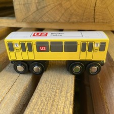 Holzeisenbahn Tiny Trainz Anhänger Berlin U2 Gisela  Eisenbahn Miniatur