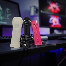 Nintendo Wii Remote Plus Pink + Logitech USB Mikrofon + Zubehör Set