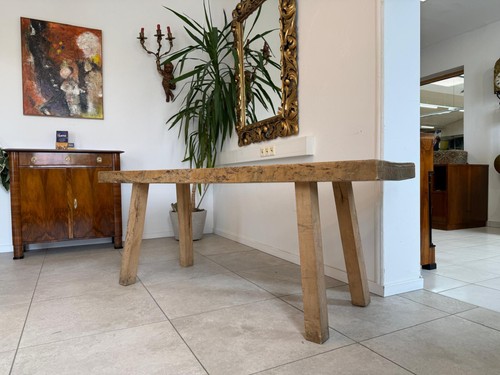 Uriger hacktisch designer - uriger,