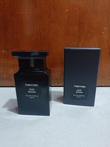 Tom ford oud - tom,