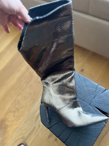Goldene stiefel von - goldene, zara