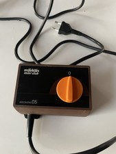 K22-03 Märklin mini-club 37700 Trafo 10 Volt Electronics 05 gebraucht