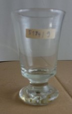 antikes schweres Glas Becher