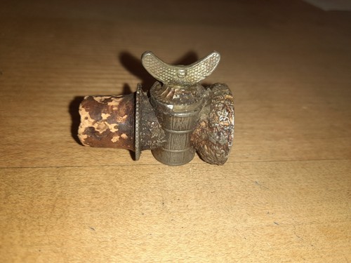 Kleiner ausgießer zapfhahn - kleiner,