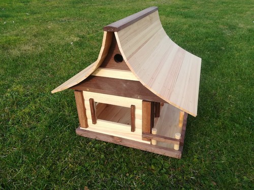 Vogelhaus mit nistkasten - vogelhaus,