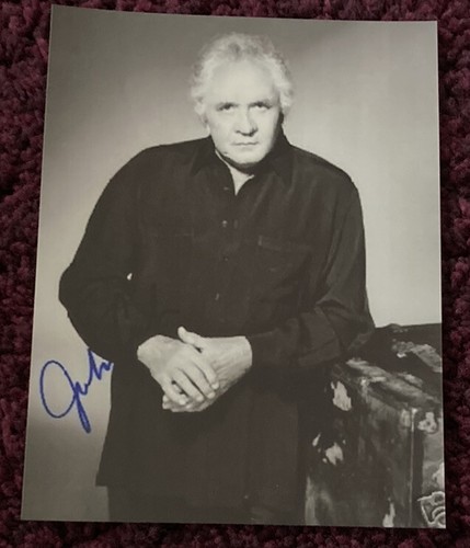 Johnny cash signed photograph - johnny,
