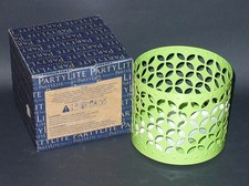 P92762 Duftwachsglas-Halter Lochmuster Grün