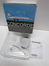 1:400 Dragon Wings 55479