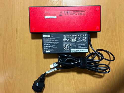 Lenovo thinkpad universal - lenovo,