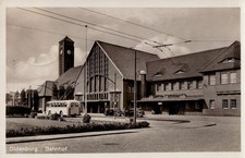 OLDENBURG-Bahnhof-Fotokarte-Omnibus,Oldtimer-gelaufen -14.4.1949