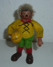 GUSTAV PETER / MECKI mit FUßBALL / SPORTLER / IGEL FIGUR PUPPE / 9 cm / #775#