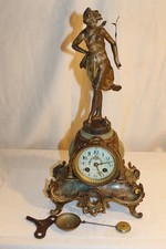 Schöne antike Kaminuhr  , Skulptur "TAQUINERIE" ,  gut. Zustad