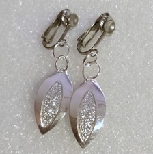 CLIPS Ohrclips Glitzer Blatt