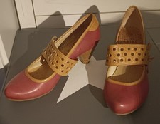 TOLLE SCHUHE / PUMPS GR.38 VON CAPRICE walking on air PATENT ECHTLEDER