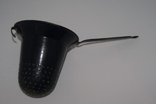 Alte emallierte  Schöpfkelle Sieb Siebkelle,  schwarz/weiß (FL)