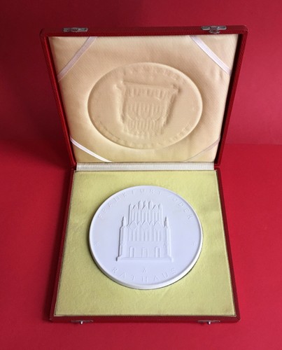 Porzellan medaille mit etui - medaille,