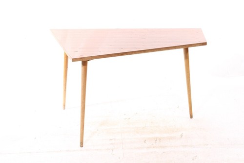 Alter kleiner holztisch - kleiner,
