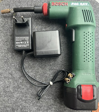 Bosch PAG 9,6V Akku Druckluftpumpe incl. Zubehör Akku Ladegerät etc. siehe Bild