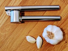 IKEA KONCIS - Zinkguss + Edelstahl - Schwere Knoblauchpresse - *NEU & OVP* ✅