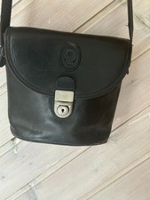 Kleine Lederdamenumhängetasche Schwarz, Glattleder, gebraucht