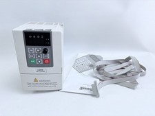 Frequenzumrichter 2,2KW Ausgang 3Phasen Eingang 1Phase 220V in grau