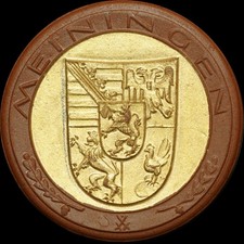 MEININGEN THÜRINGEN: Porzellan-Medaille 1934. Scheuch № 1847. Wappen mit DEKOR.