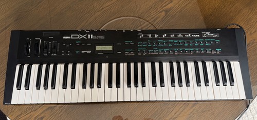 Yamaha dx11 synthesizer - yamaha,