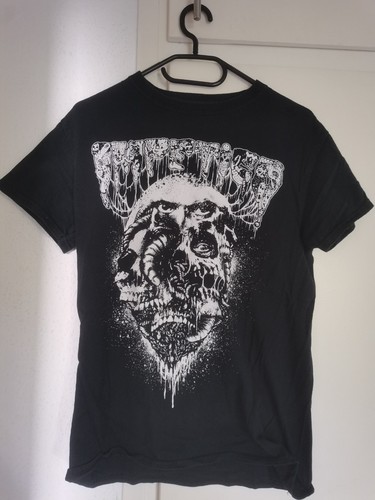 Impetigo shirt blood - shirt, pungent