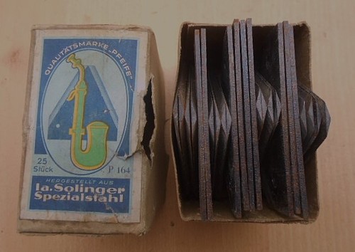 Einen satz messerklingen - einen,