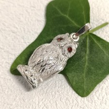 Eule Granat Anhänger