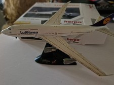 Herpa Wings Lufthansa Boeing 747-400 1:400"BERLIN" 560139