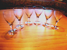 6 alte französische Weingläser - Mundgeblasen