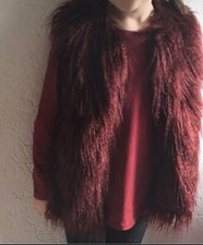 Zara Mädchen Fellweste Gr. 140